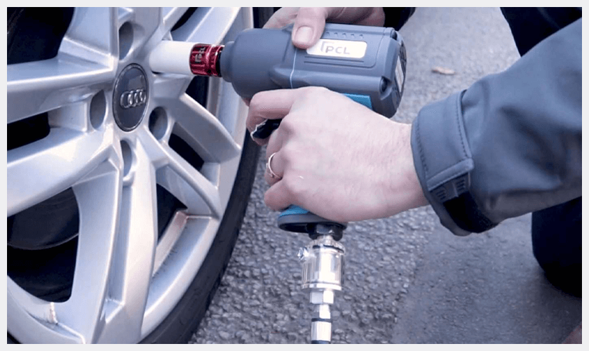 PCL's APP210S Impact Wrench with INL6 In-line Lubricator